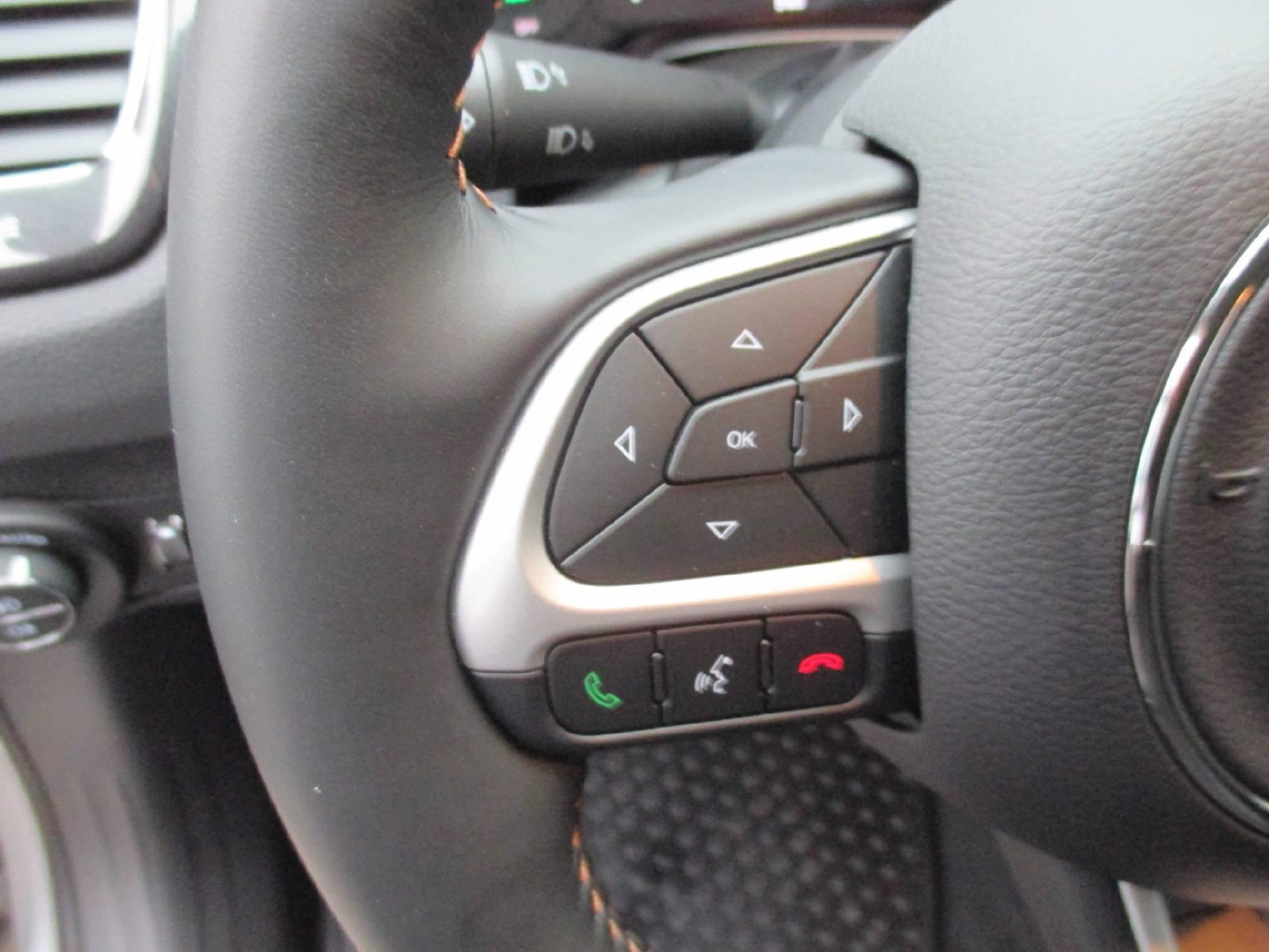 JEEP Compass 1.3 Limited 4xe, Hybride Rechargeable Essence/Électricité, Occasion / Utilisé, Automatique - 7