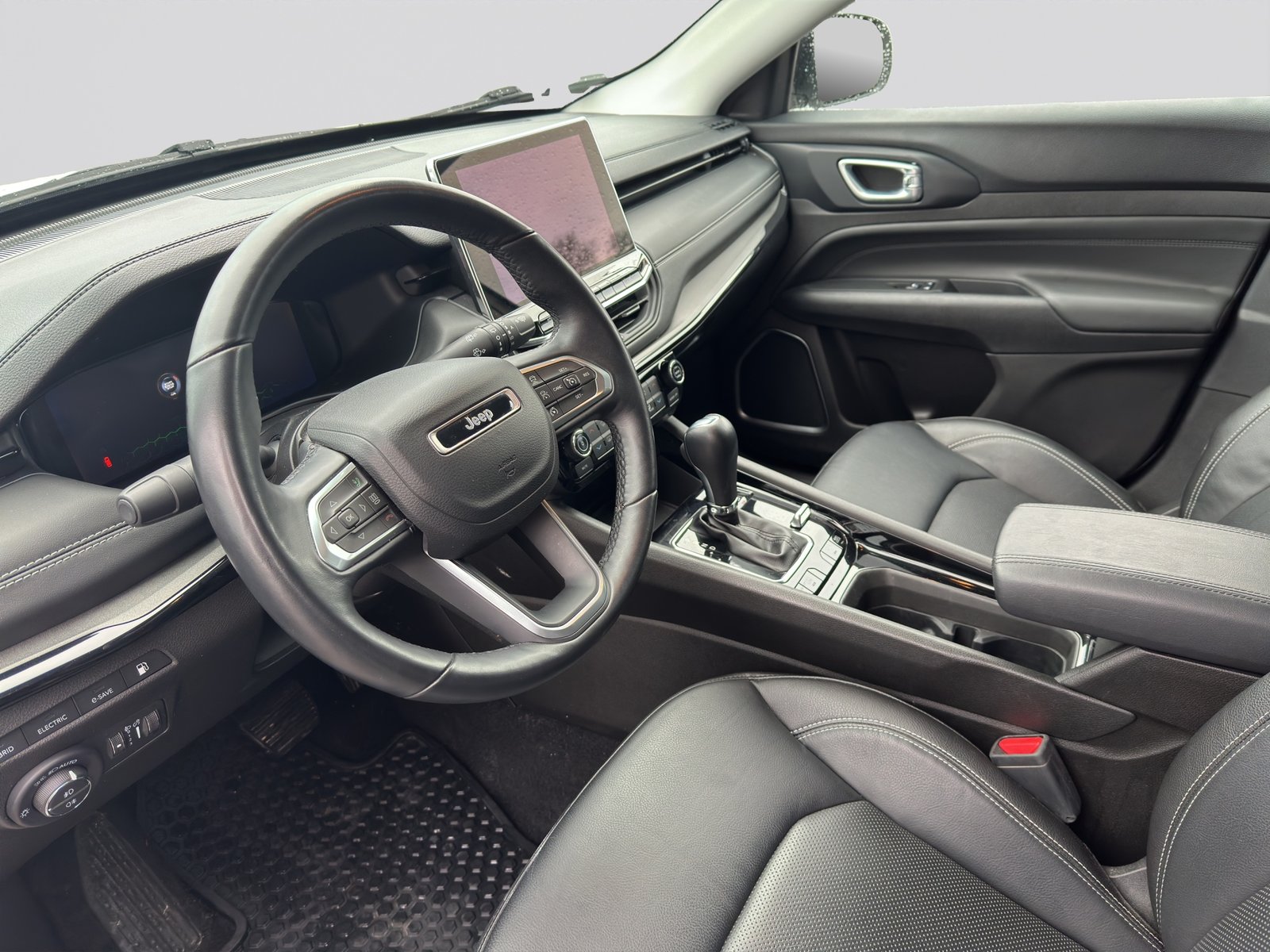 JEEP COMPASS 1.3 T PHEV S AWD Bi Color, Hybride Rechargeable Essence/Électricité, Occasion / Utilisé, Automatique - 7