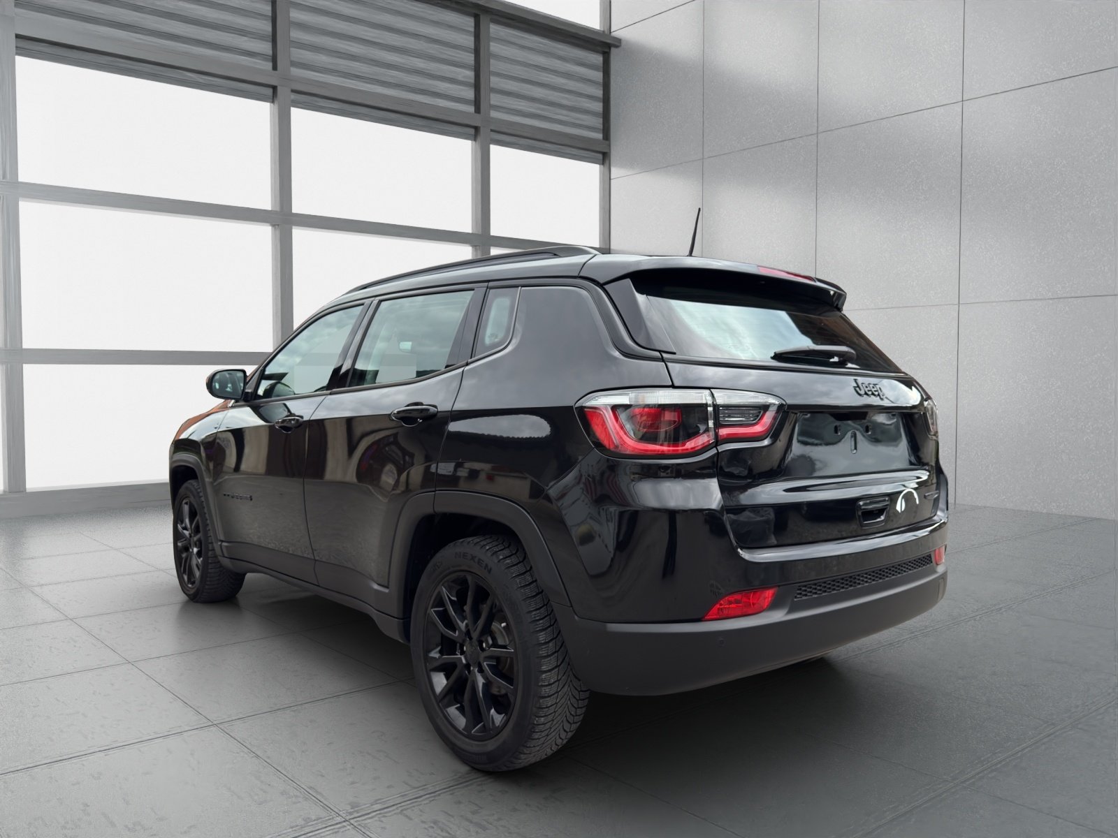 JEEP Compass 4x2 1.3 Turbo Night Eagle, Essence, Occasion / Utilisé, Manuelle - 3