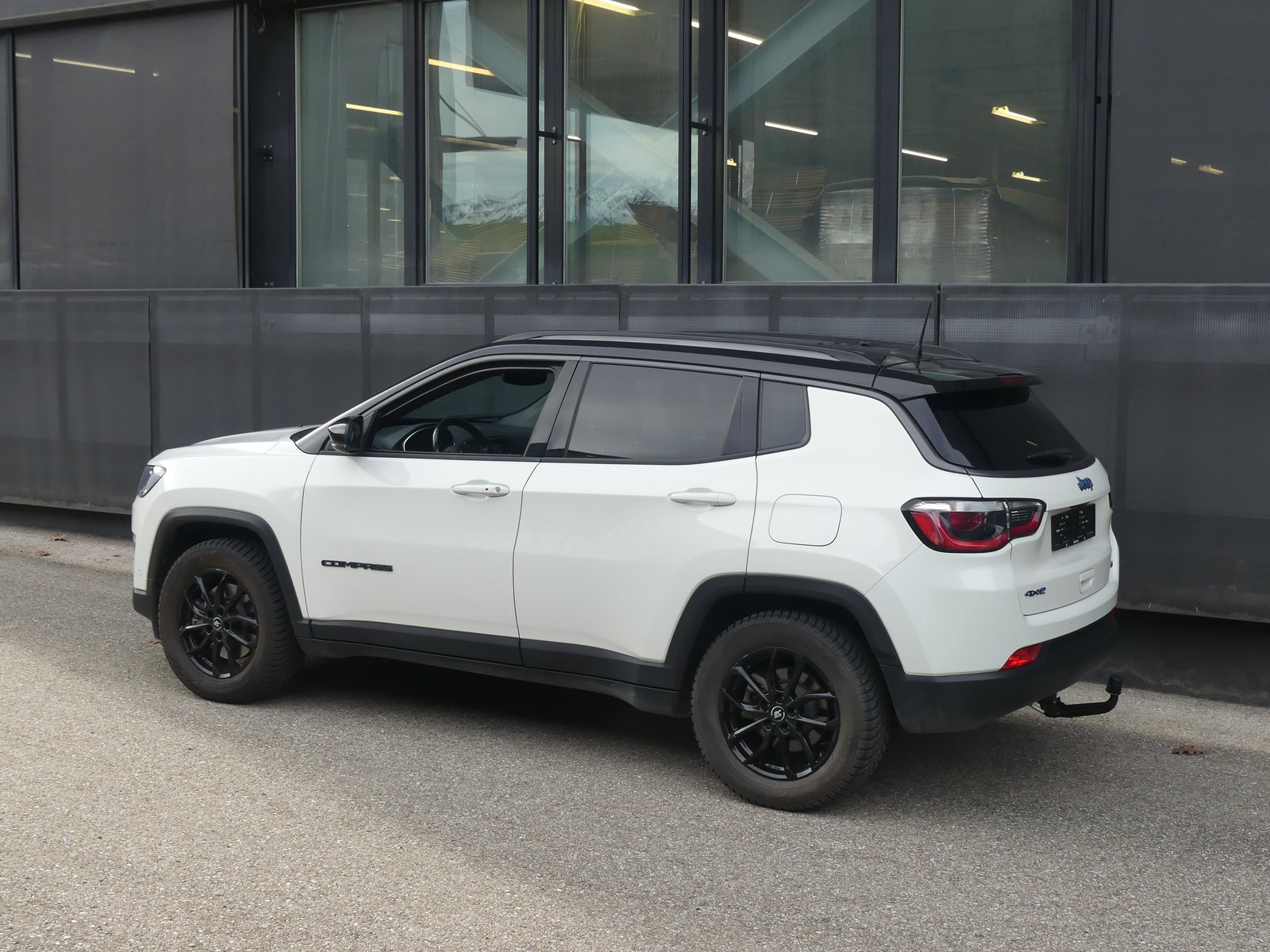 JEEP Compass 1.3 PHEV S AWD, Plug-in-Hybrid Benzin/Elektro, Occasion / Gebraucht, Automatik - 4
