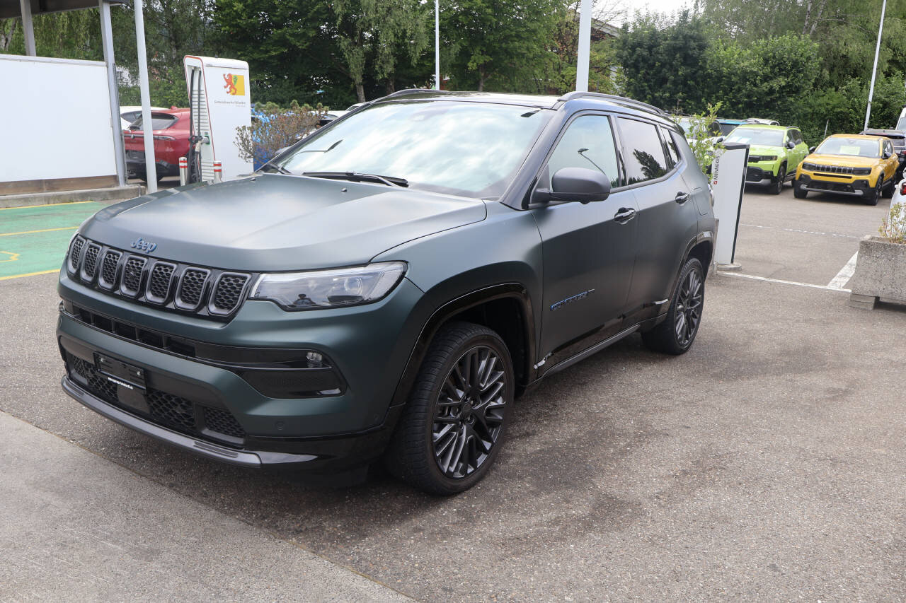JEEP Compass 1.3 80th Anniversary 4xe, Plug-in-Hybrid Benzin/Elektro, Occasion / Gebraucht, Automatik - 7