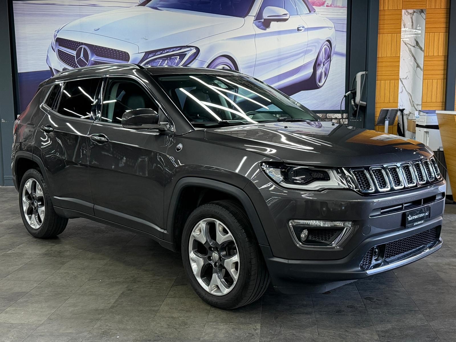JEEP Compass 2.0CRD Opening Edition AWD 9ATX, Diesel, Occasion / Utilisé, Automatique - 3