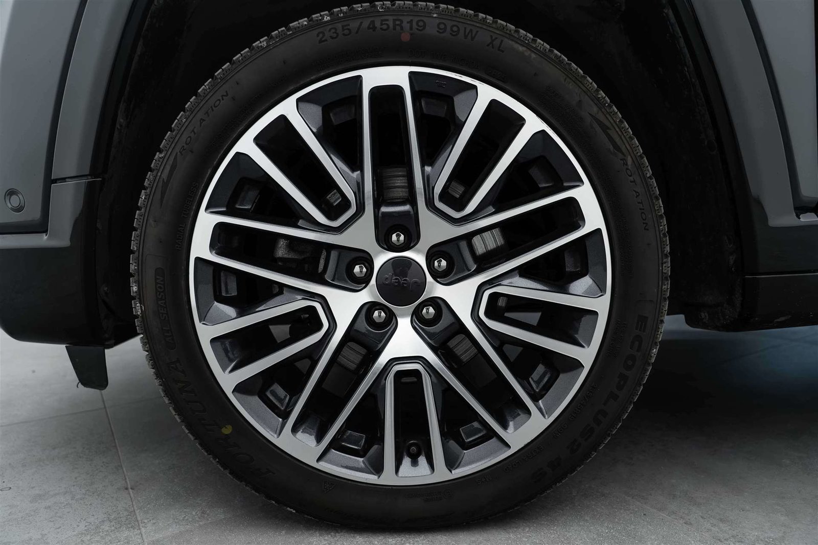 JEEP Compass 1.5 T SUMMIT T4 E-Hybrid FWD, Mild-Hybrid Petrol/Electric, Second hand / Used, Automatic - 5