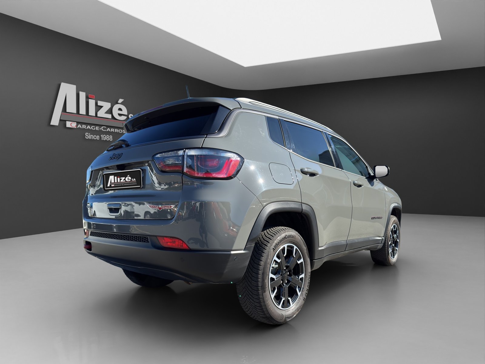 JEEP Compass 1.3 T PHEV Trailhawk AWD, Plug-in-Hybrid Benzin/Elektro, Occasion / Gebraucht, Automatik - 7
