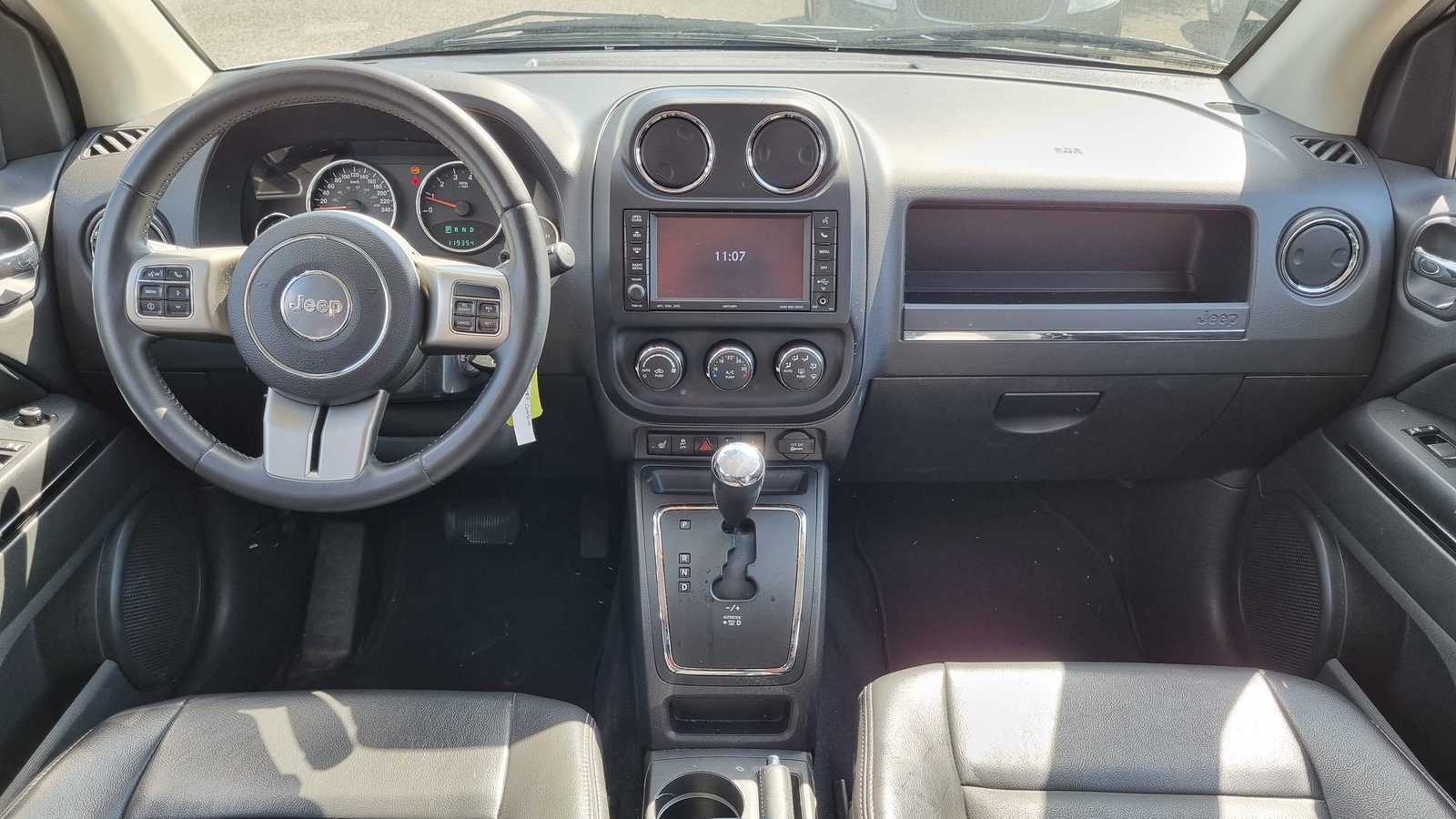 JEEP Compass 2.4 Limited CVT, Essence, Occasion / Utilisé, Automatique - 7
