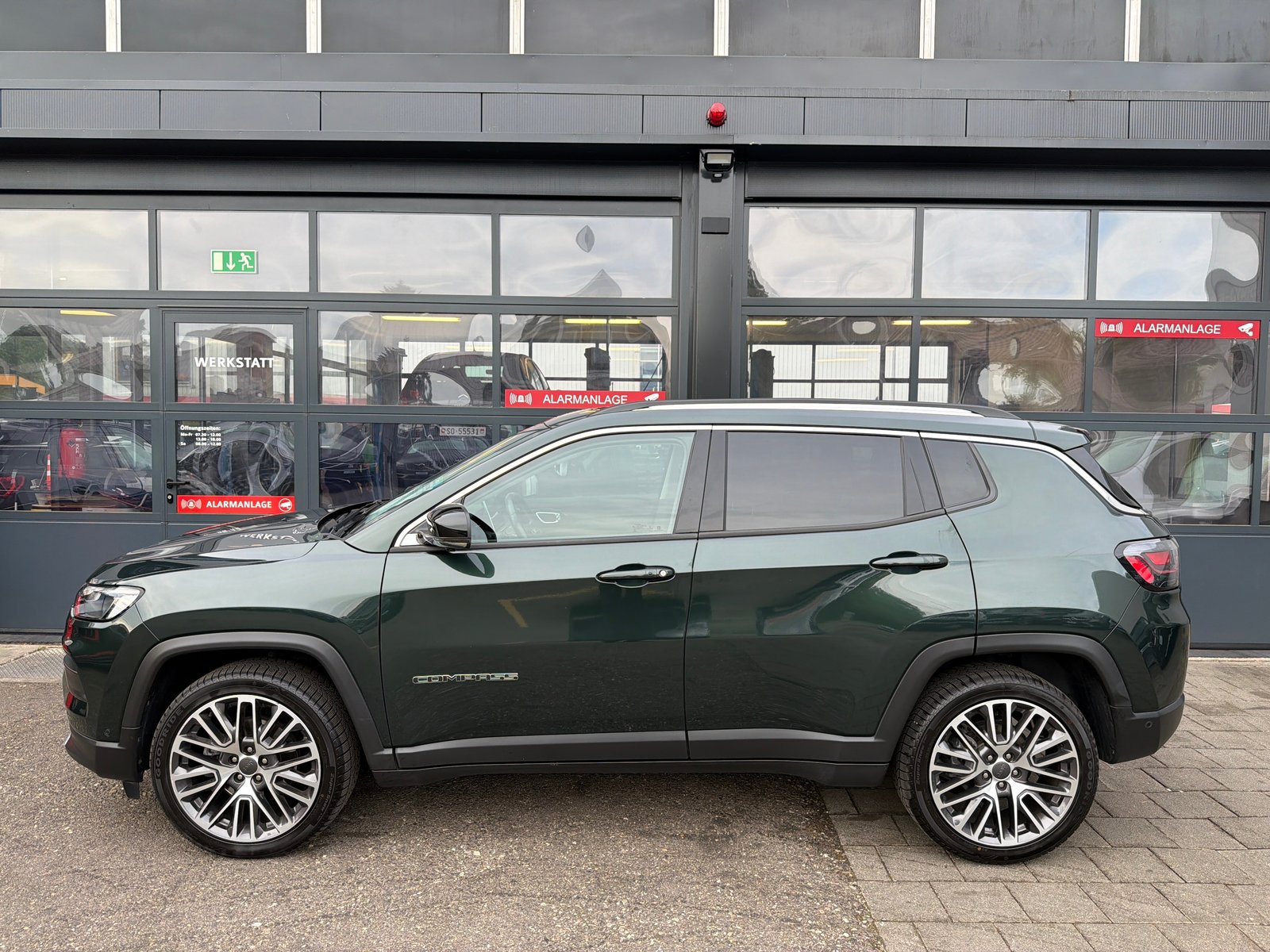 JEEP Compass 4x2 1.3 Turbo Limited DKG, Essence, Occasion / Utilisé, Automatique - 3
