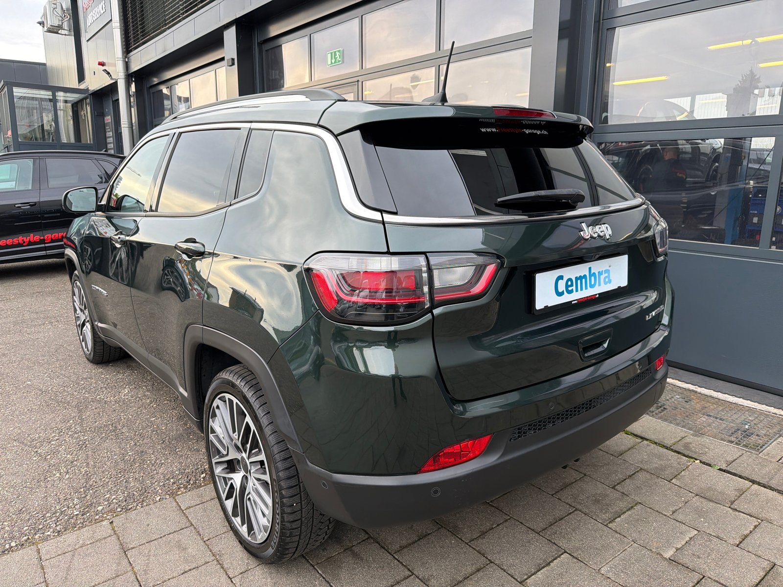 JEEP Compass 4x2 1.3 Turbo Limited DKG, Essence, Occasion / Utilisé, Automatique - 4