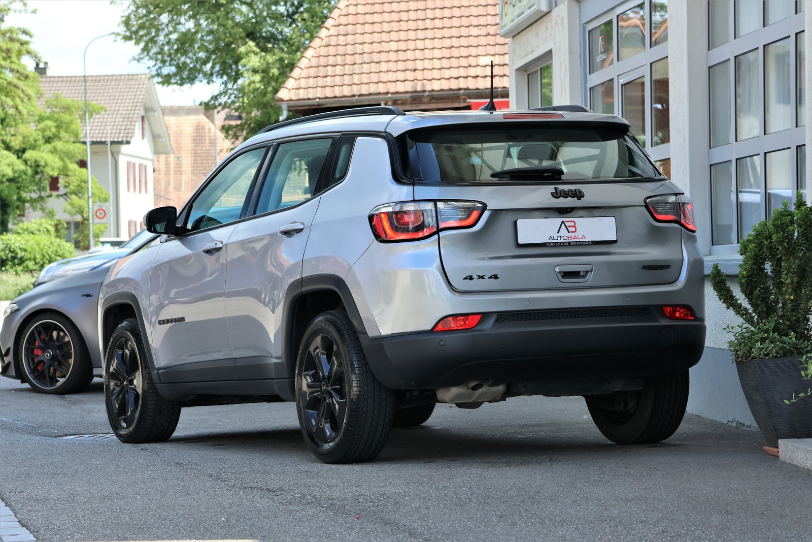 JEEP Compass 2.0CRD Limited AWD 9ATX, Diesel, Occasion / Utilisé, Automatique - 3