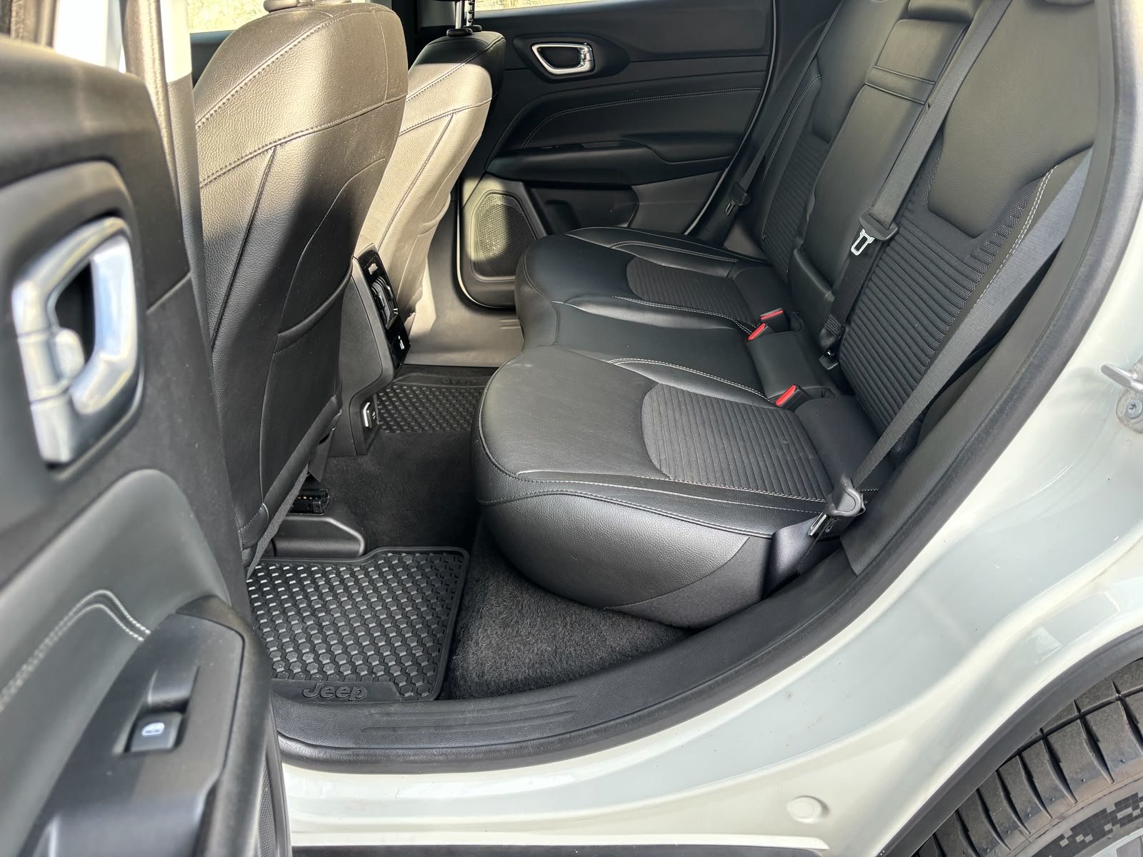 JEEP Compass 1.3 T PHEV Limited AWD, Plug-in-Hybrid Benzin/Elektro, Occasion / Gebraucht, Automatik - 6