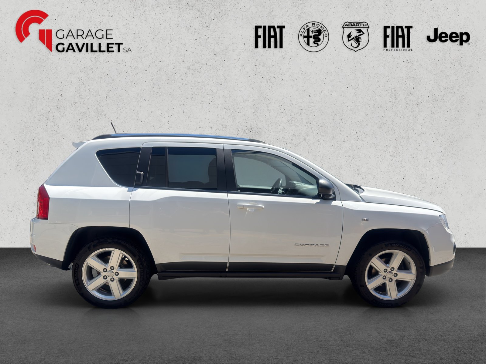 JEEP Compass 2.4 Limited CVT, Benzin, Occasion / Gebraucht, Automatik - 7