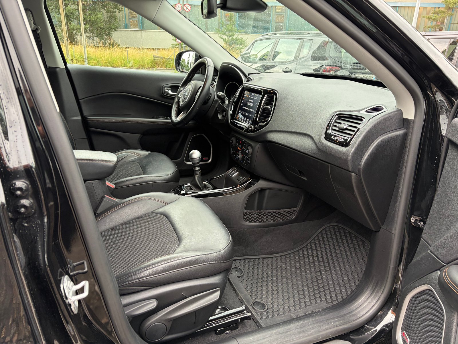 JEEP Compass 1.4 Turbo Limited AWD 9ATX, Petrol, Second hand / Used, Automatic - 3