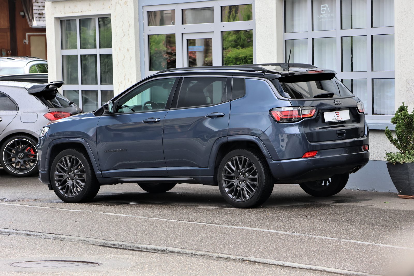 JEEP Compass 4x2 1.3 Turbo S DKG, Petrol, Second hand / Used, Automatic - 5