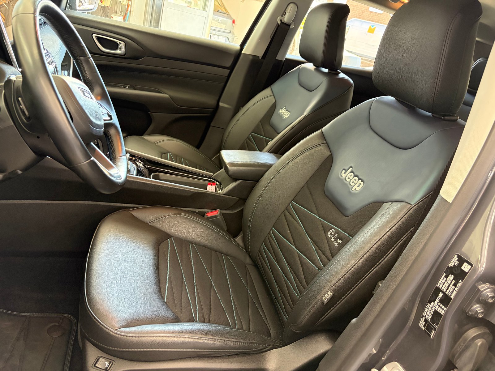 JEEP Compass 1.3 T PHEV Limited AWD, Plug-in-Hybrid Petrol/Electric, Second hand / Used, Automatic - 5