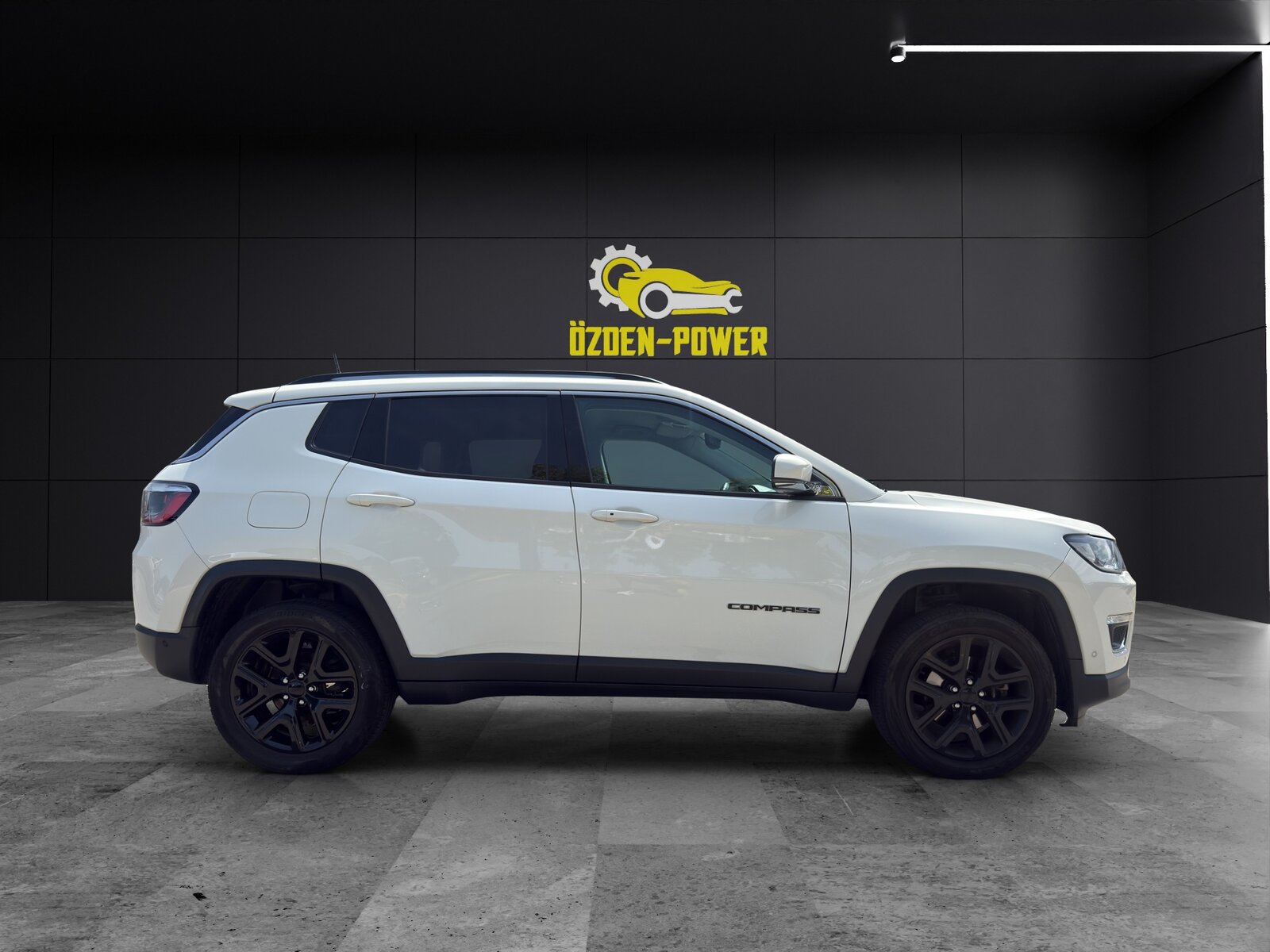 JEEP Compass 1.4 Turbo Limited AWD 9ATX, Benzin, Occasion / Gebraucht, Automatik - 4