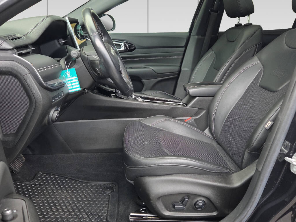 JEEP Compass 1.3 S 4xe, Plug-in-Hybrid Benzin/Elektro, Occasion / Gebraucht, Automatik - 4