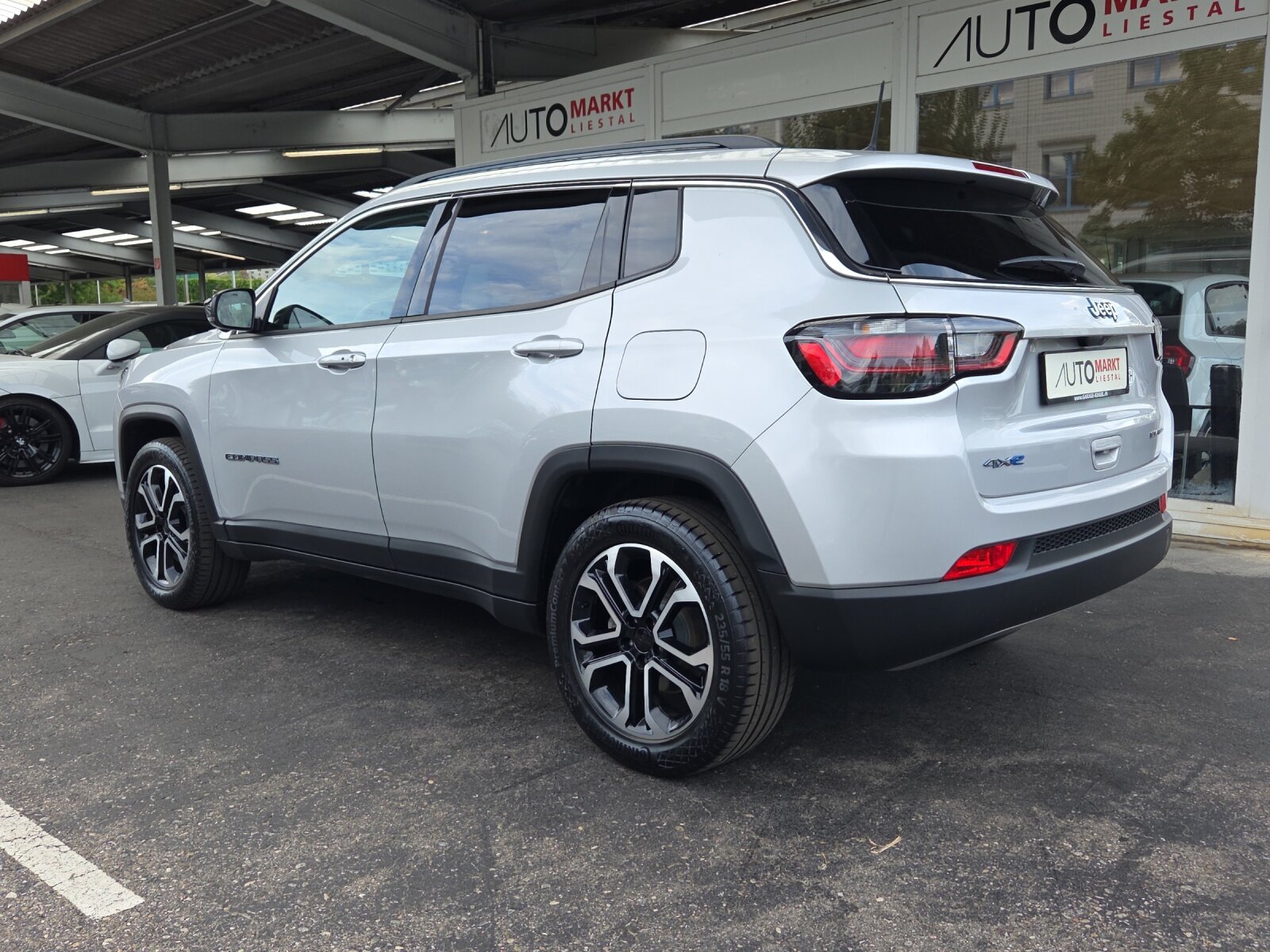 JEEP Compass 1.3 Limited Plus 4xe, Plug-in-Hybrid Benzin/Elektro, Occasion / Gebraucht, Automatik - 2