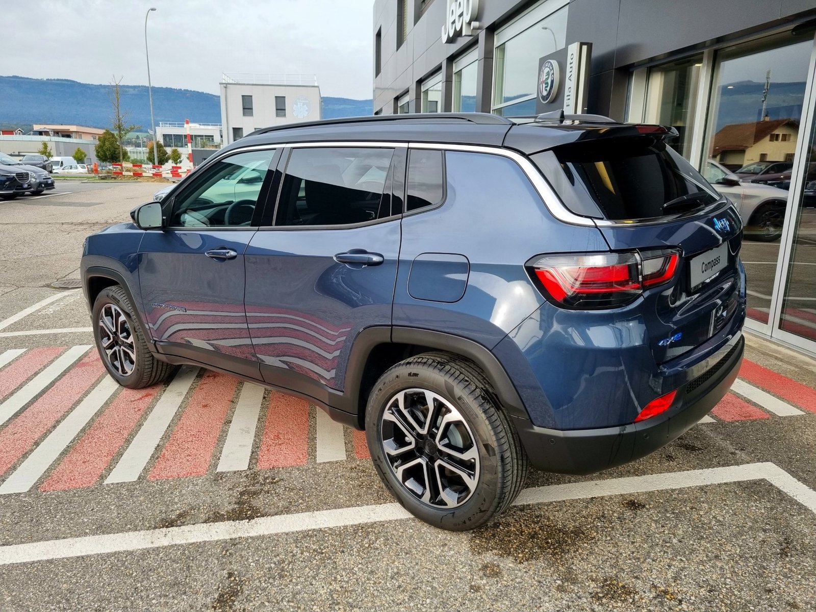JEEP COMPASS 1.3 Swiss Limited 4, Hybride Intégral Essence/Électricité, Voiture de démonstration, Automatique - 6
