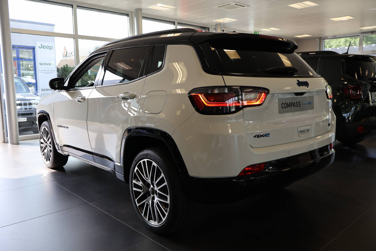 JEEP Compass 1.3 Summit 4xe, Hybride Rechargeable Essence/Électricité, Voiture de démonstration, Automatique - 5