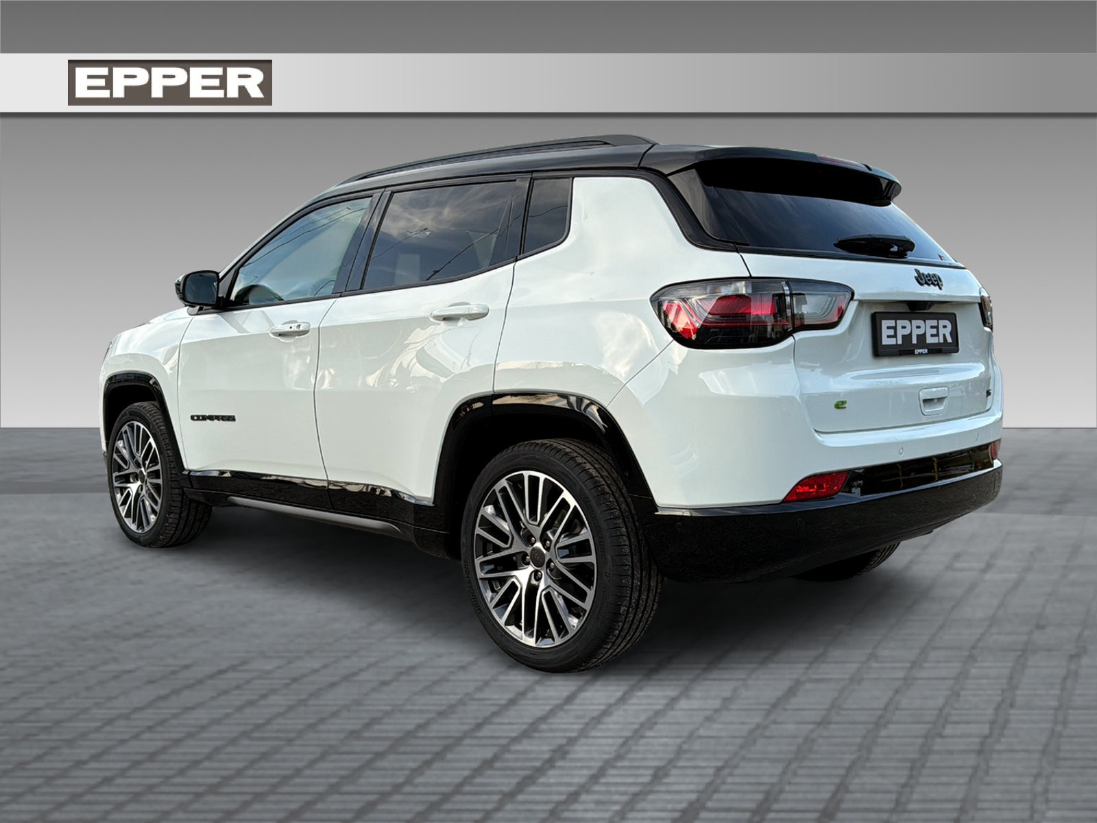 JEEP Compass 1.5 Turbo Summit, Mild-Hybrid Petrol/Electric, Ex-demonstrator, Automatic - 4