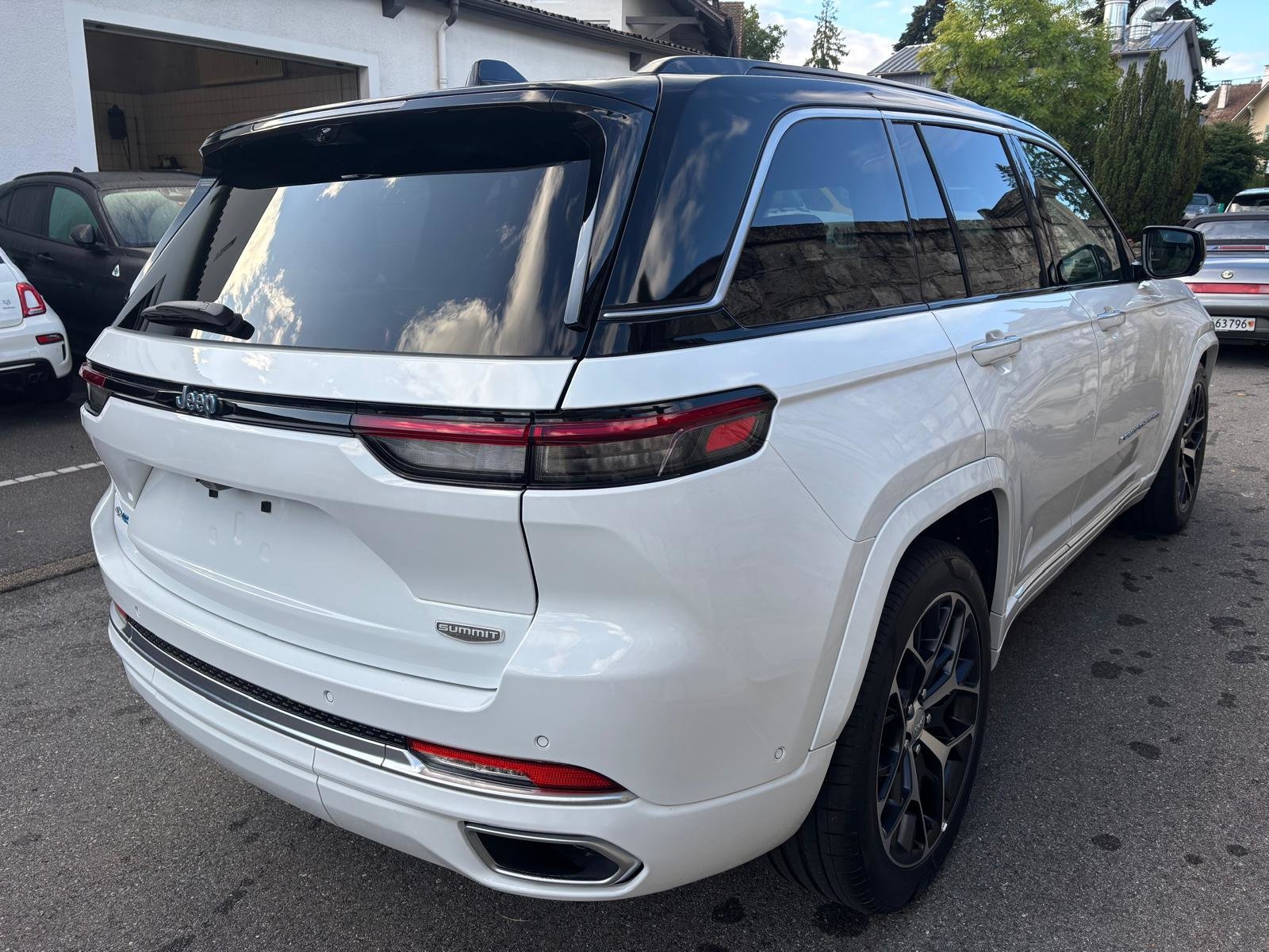 JEEP Grand Cherokee 2.0 Plug-in-Hybrid Summit Reserve 4xe, Plug-in-Hybrid Petrol/Electric, New car, Automatic - 5