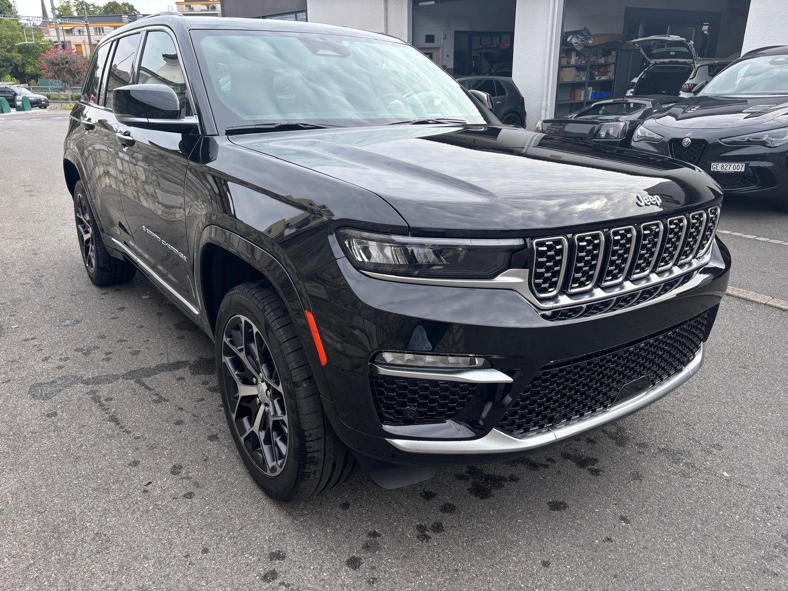 JEEP Grand Cherokee 2.0 Plug-in-Hybrid Summit Reserve 4xe, Hybride Rechargeable Essence/Électricité, Voiture nouvelle, Automatique - 4