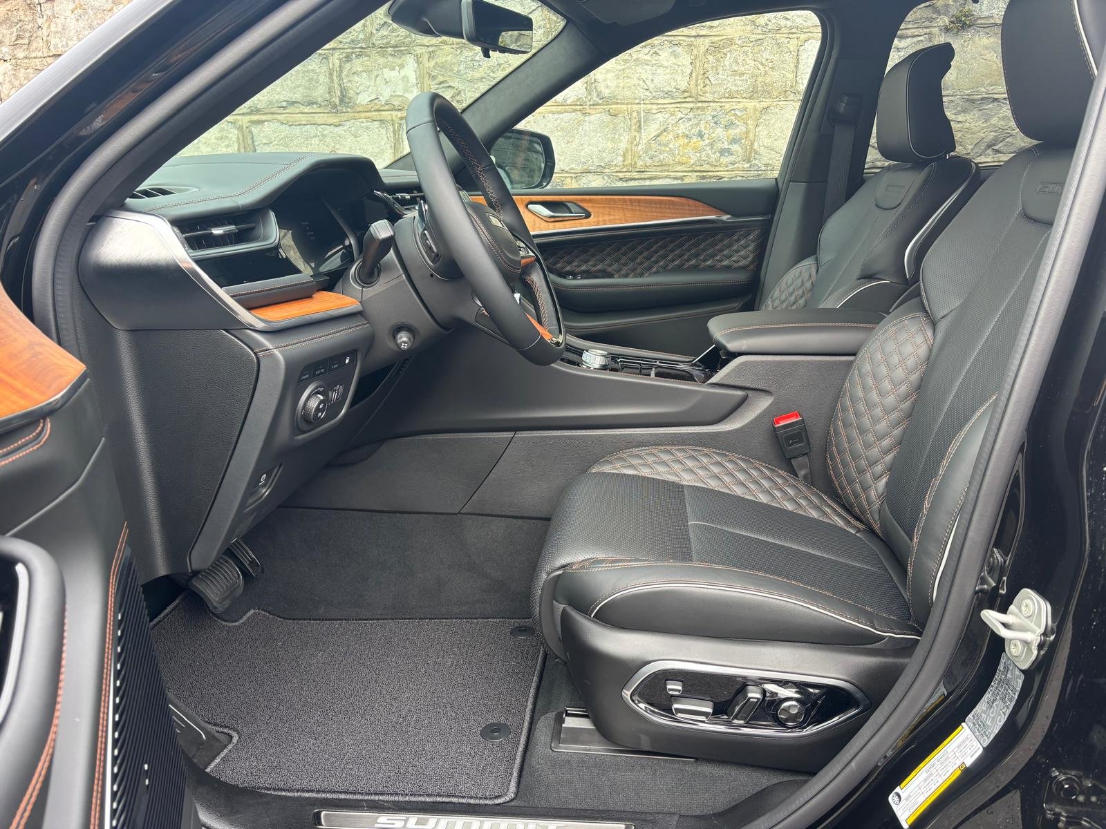 JEEP Grand Cherokee 2.0 Plug-in-Hybrid Summit Reserve 4xe, Hybride Rechargeable Essence/Électricité, Voiture nouvelle, Automatique - 5