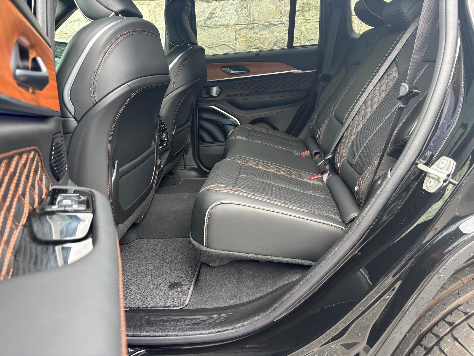 JEEP Grand Cherokee 2.0 Plug-in-Hybrid Summit Reserve 4xe, Hybride Rechargeable Essence/Électricité, Voiture nouvelle, Automatique - 6