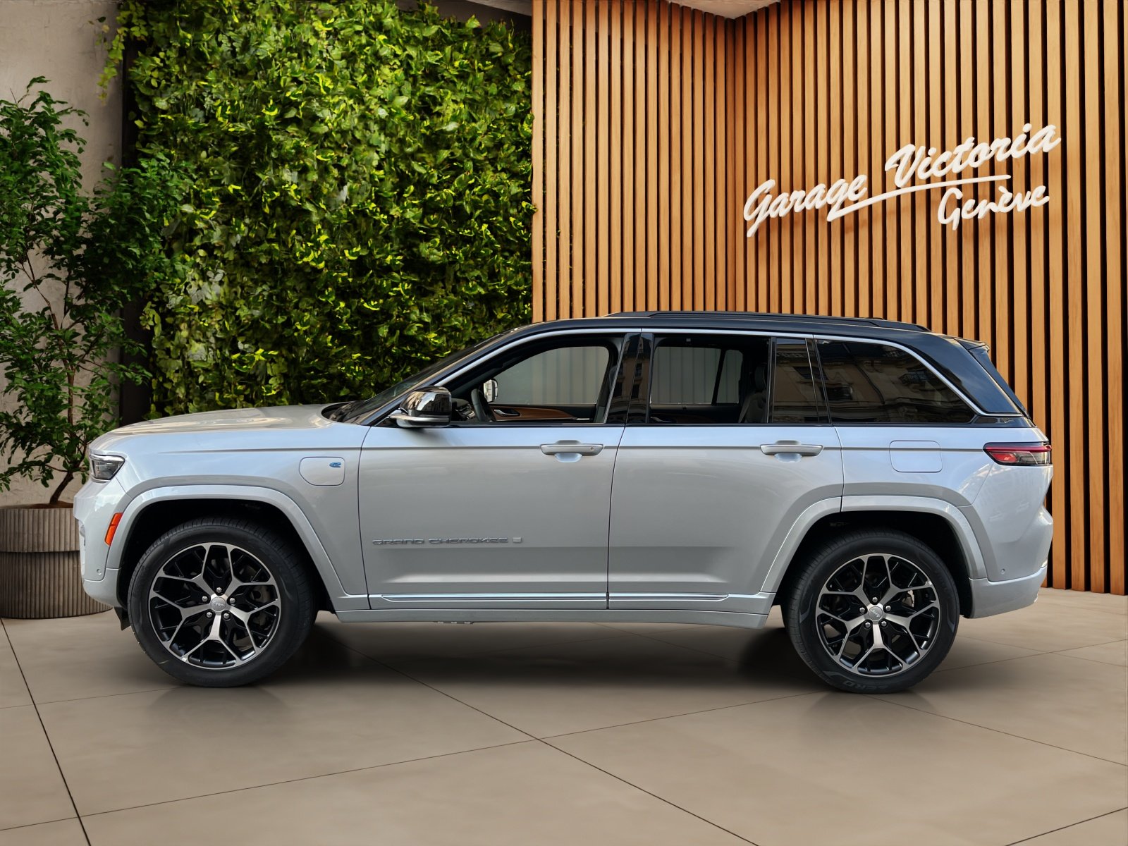 JEEP Grand Cherokee 2.0 Plug-in-Hybrid Summit Reserve 4xe, Plug-in-Hybrid Petrol/Electric, New car, Automatic - 3