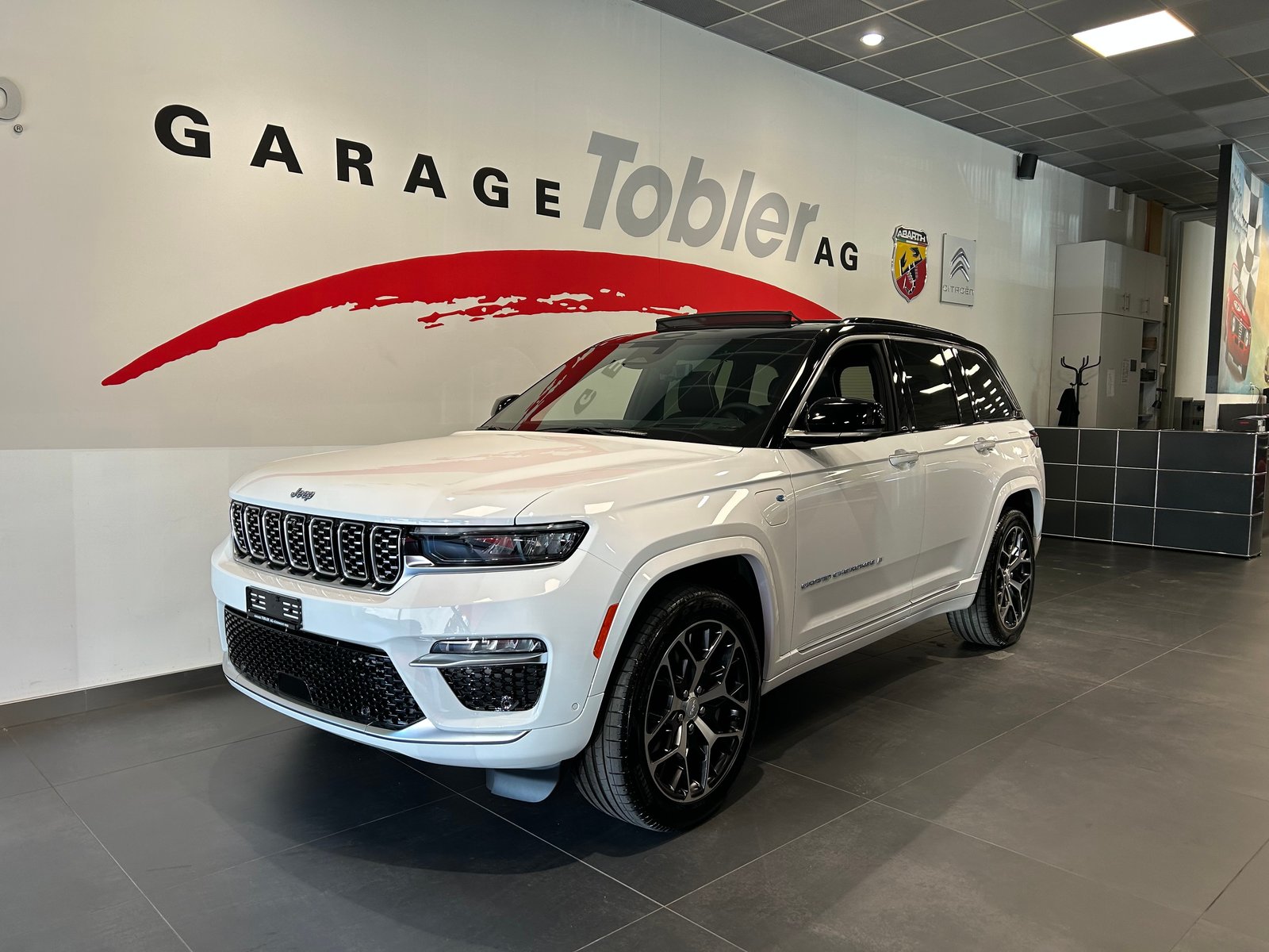 JEEP Grand Cherokee 2.0 Plug-in-Hybrid Summit Reserve 4xe, Plug-in-Hybrid Benzin/Elektro, Neuwagen, Automatik - 2