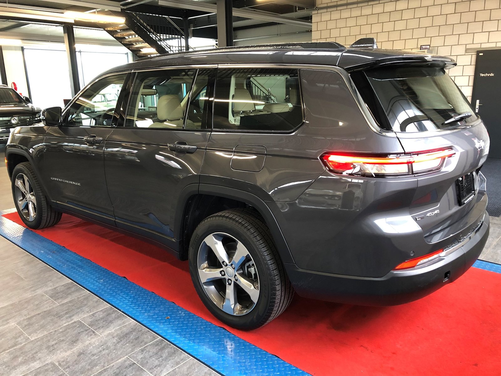 JEEP Grand Cherokee 3.6-V6 LIMITED AWD 4x4 Lang, Benzina, Occasioni / Usate, Automatico - 7