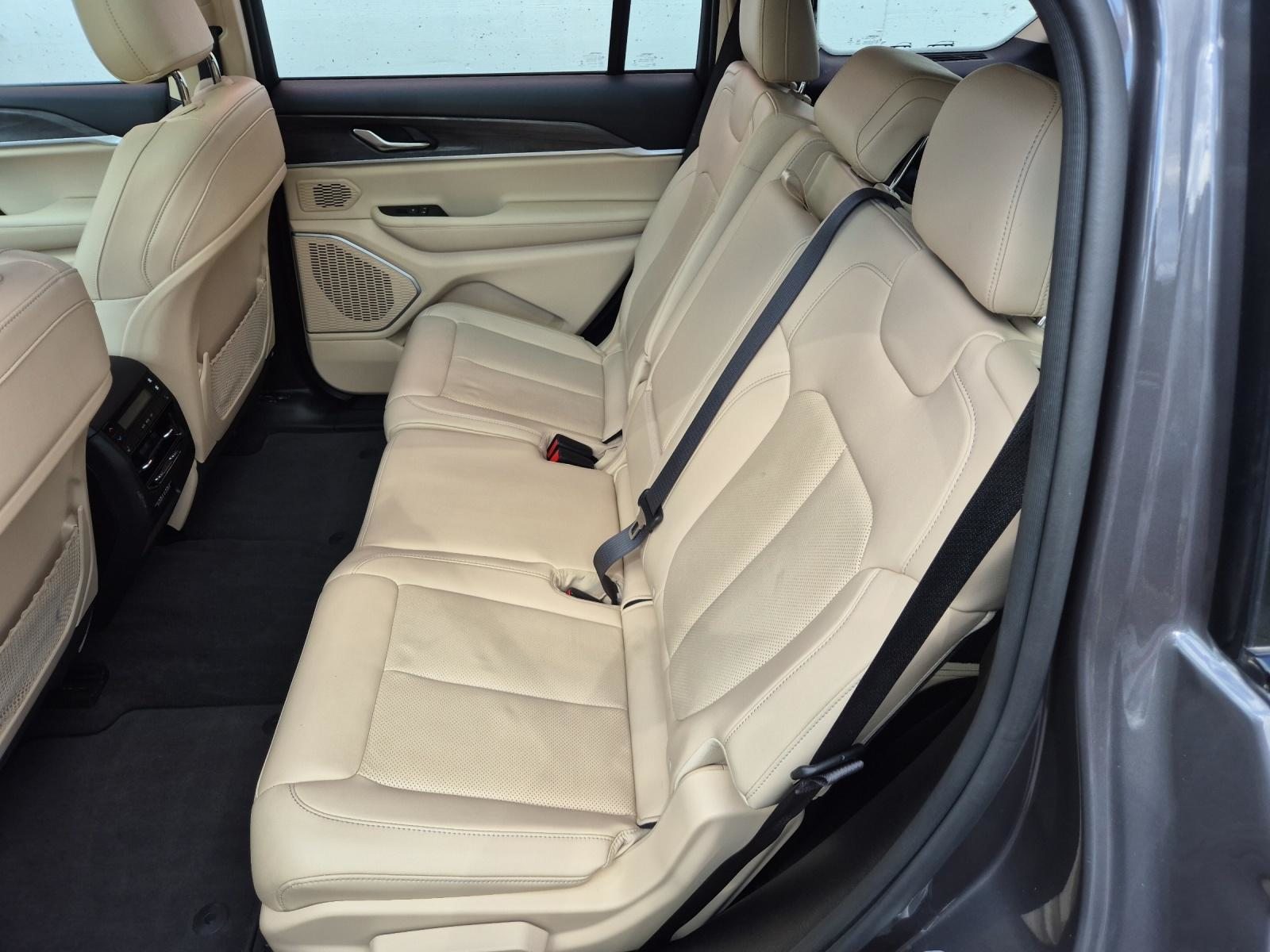 JEEP Grand Cherokee 3.6 V6 Limited Version L 7 Plätzer, Benzin, Occasion / Gebraucht, Automatik - 7