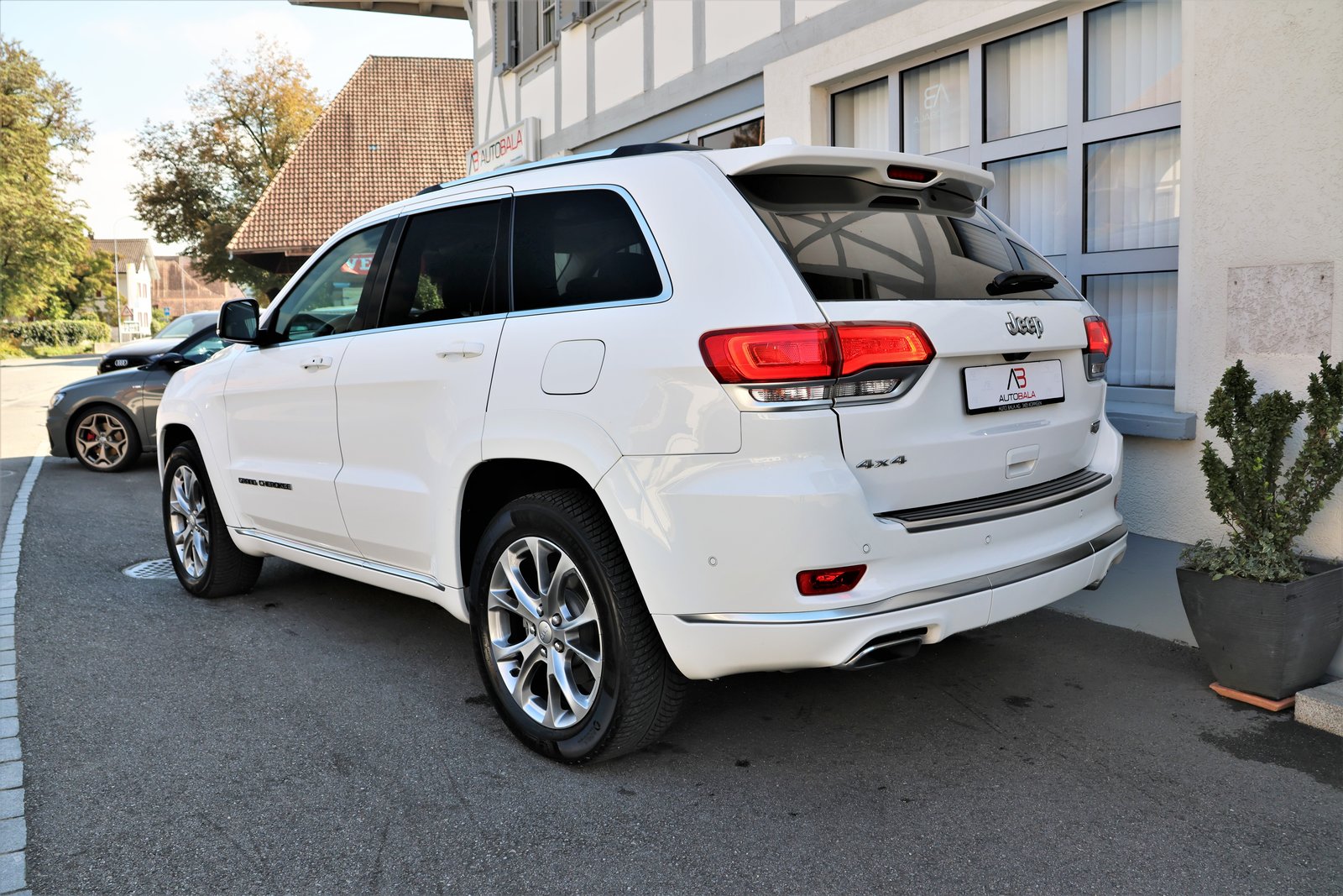 JEEP Grand Cherokee 3.0 CRD Summit Automatic, Diesel, Occasion / Gebraucht, Automatik - 5