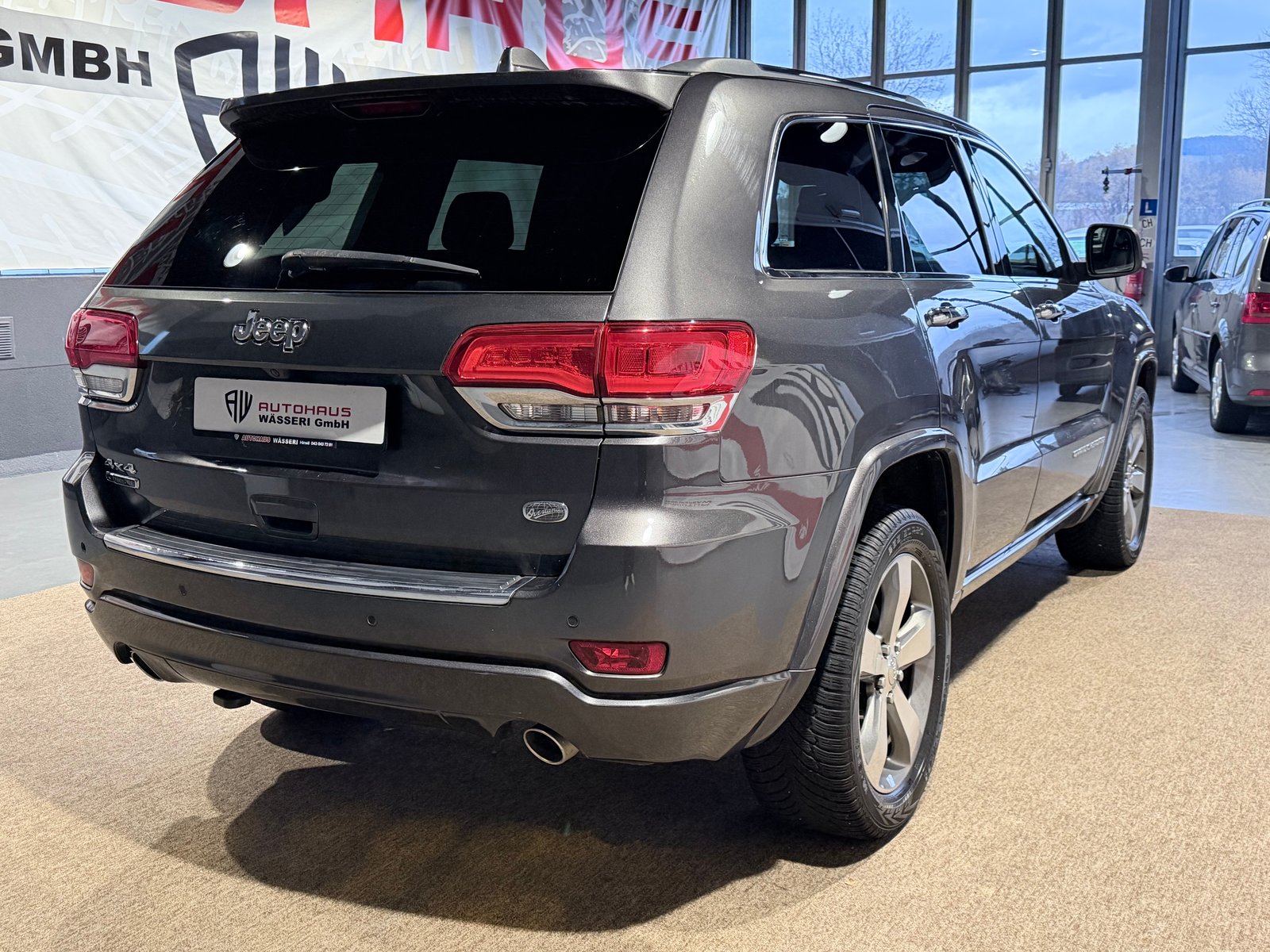 JEEP Grand Cherokee 3.0 CRD Overland Automatic, Diesel, Second hand / Used, Automatic - 3