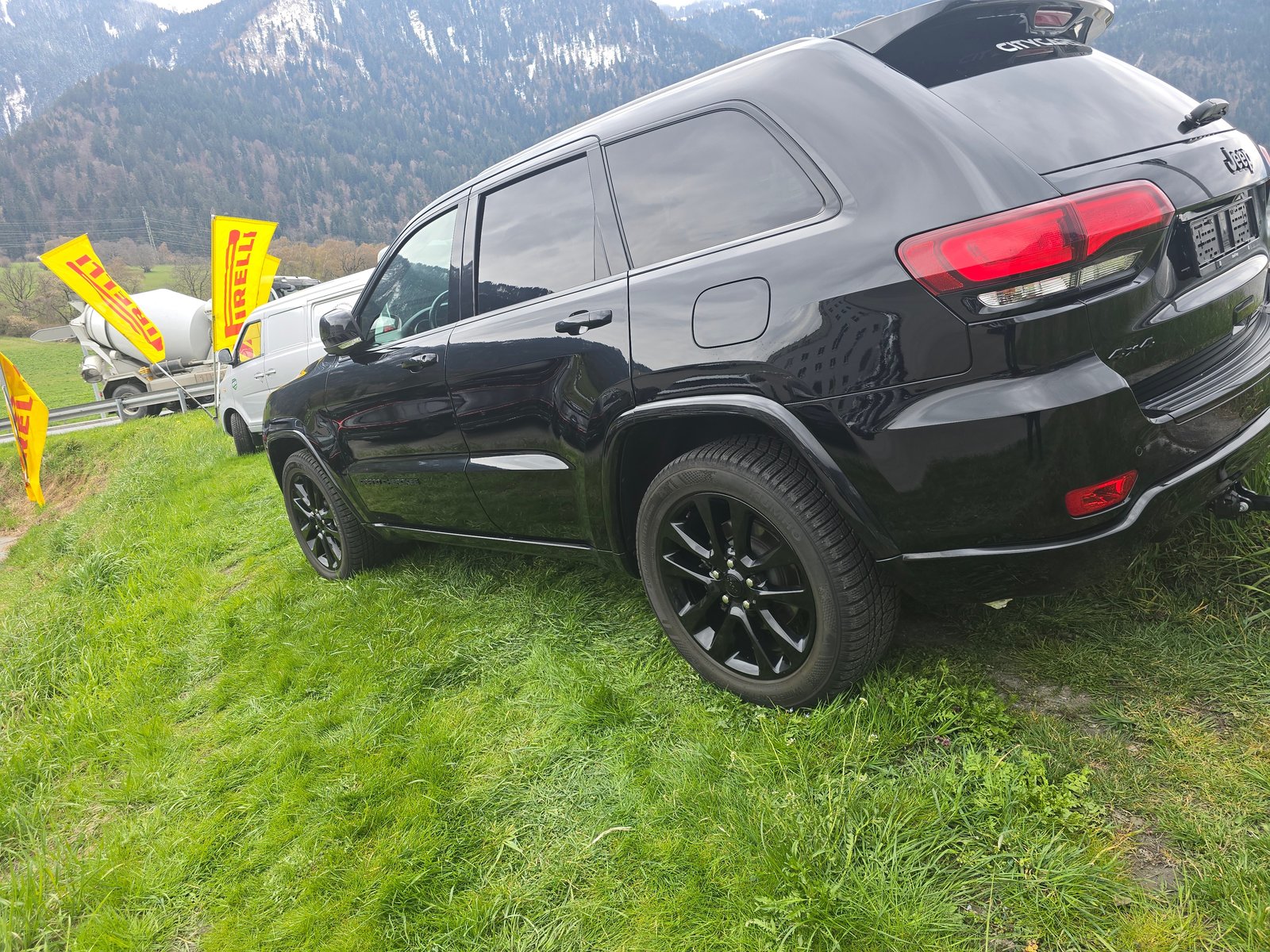 JEEP Grand Cherokee 3.0 CRD Night Eagle Automatic, Diesel, Occasioni / Usate, Automatico - 3
