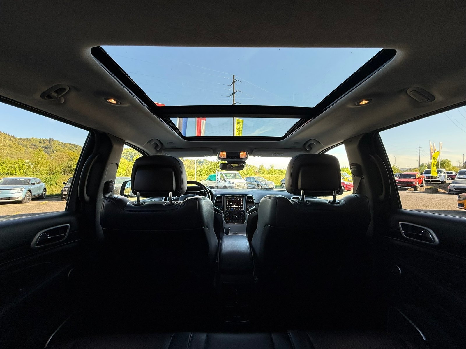 JEEP Grand Cherokee 5.7 V8 HEMI Summit Automatic, Benzin, Occasion / Gebraucht, Automatik - 7