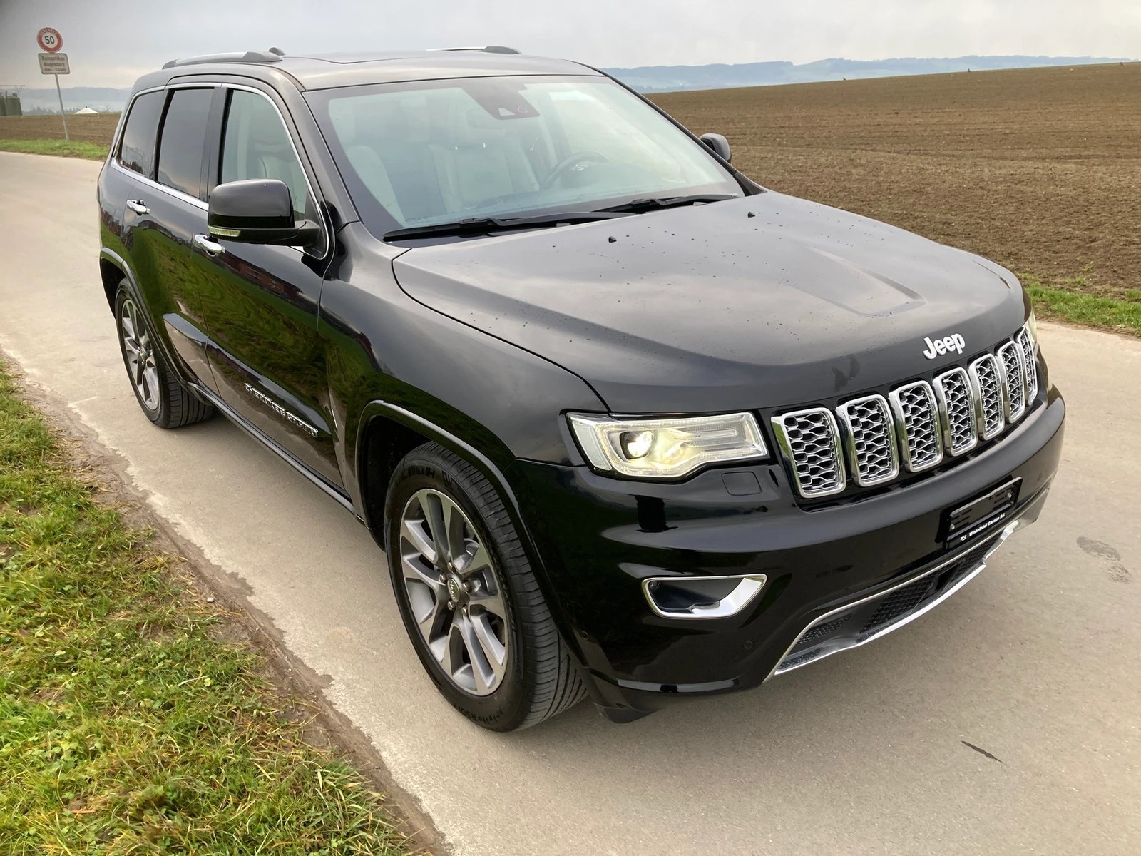 JEEP Grand Cherokee 3.0 CRD Overland Automatic, Diesel, Occasion / Utilisé, Automatique - 2