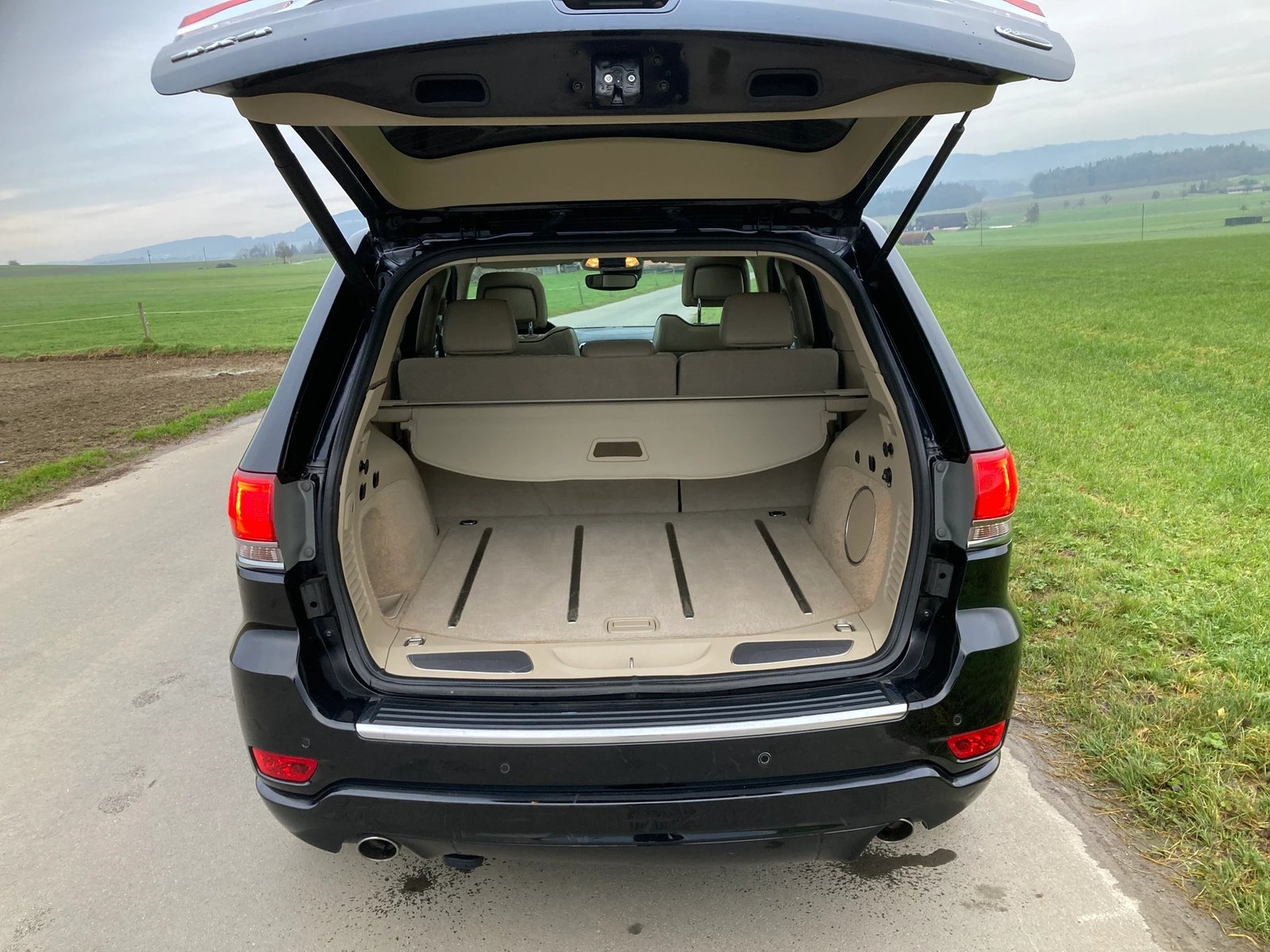 JEEP Grand Cherokee 3.0 CRD Overland Automatic, Diesel, Occasion / Utilisé, Automatique - 6