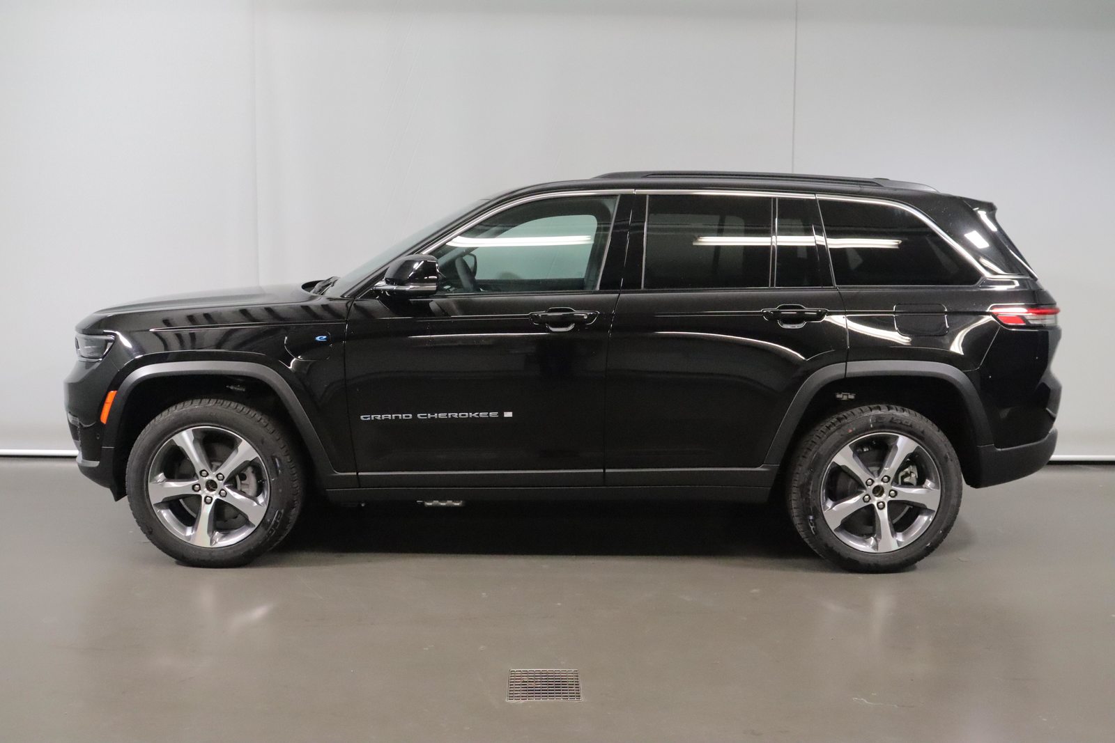 JEEP Grand Cherokee 2.0 Turbo Limited 4xe, Plug-in-Hybrid Benzina/Elettrica, Occasioni / Usate, Automatico - 5