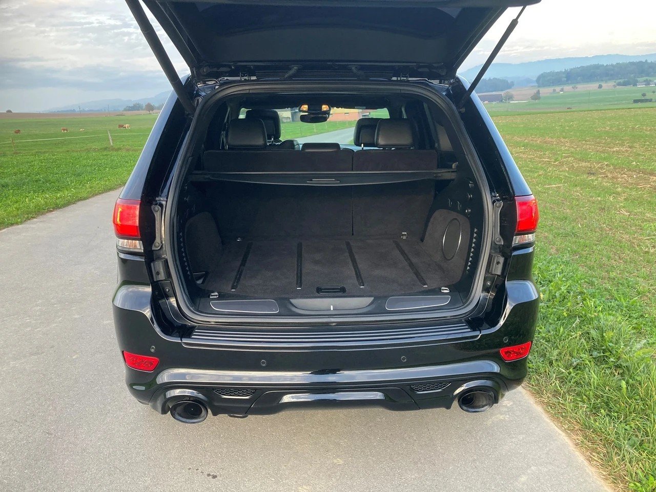 JEEP Grand Cherokee 6.4 V8 HEMI SRT8 Automatic, Essence, Occasion / Utilisé, Automatique - 6
