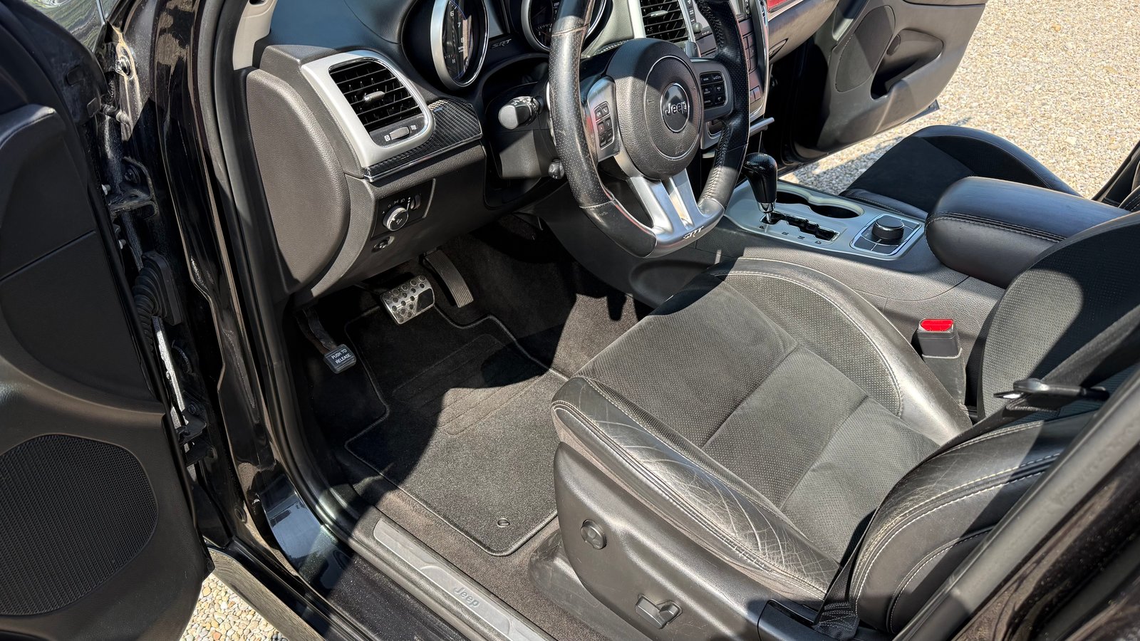 JEEP Grand Cherokee 6.4 SRT8 Automatic, Benzin, Occasion / Gebraucht, Automatik - 2