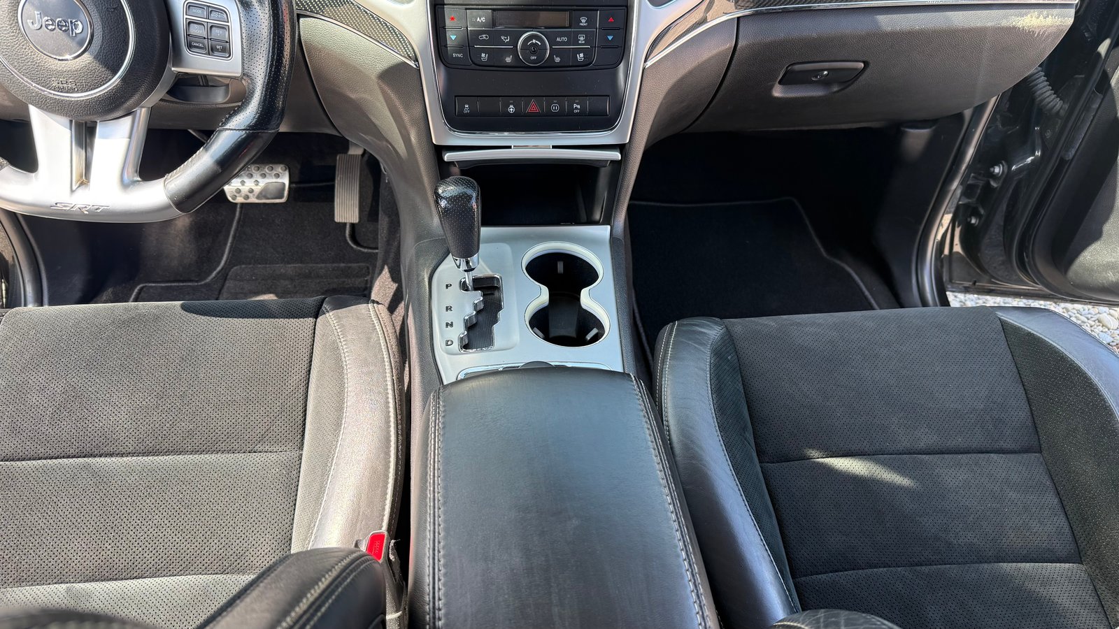 JEEP Grand Cherokee 6.4 SRT8 Automatic, Benzin, Occasion / Gebraucht, Automatik - 6