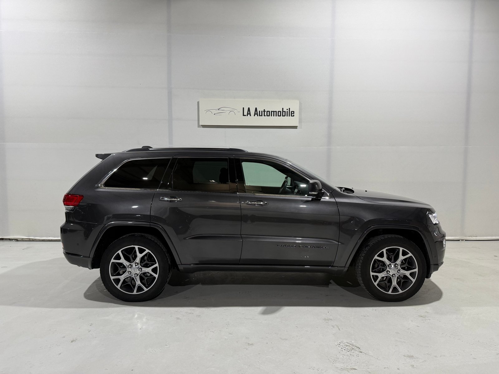 JEEP Grand Cherokee 3.0 CRD Overland Automatic, Diesel, Occasion / Utilisé, Automatique - 7