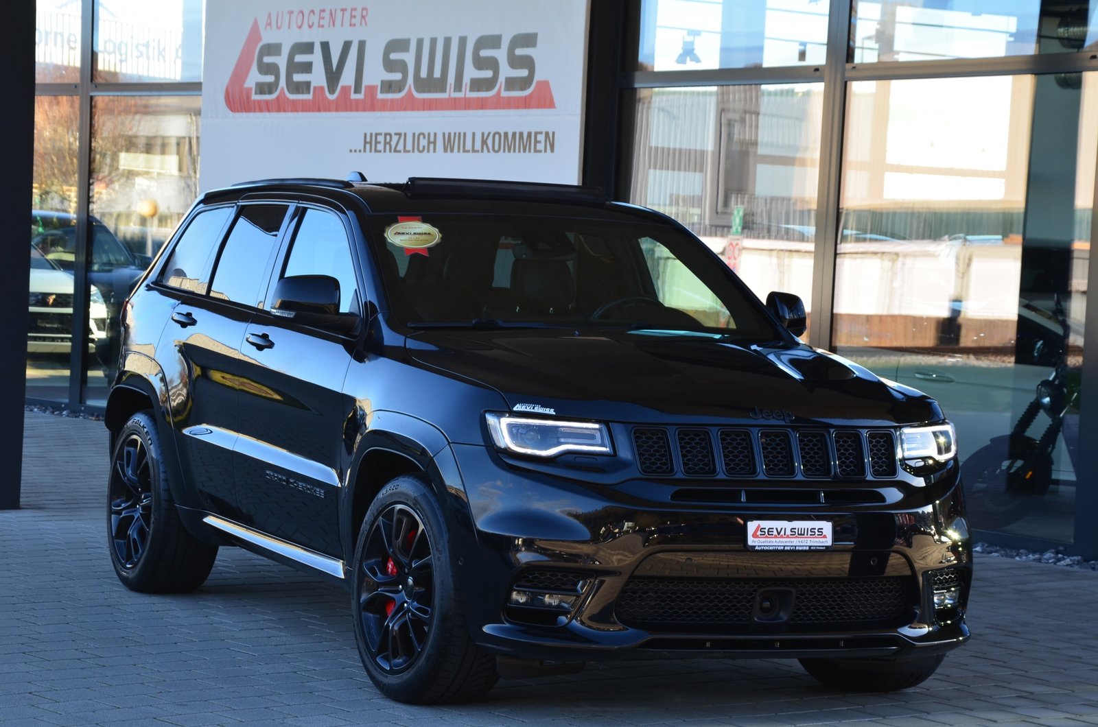 JEEP Grand Cherokee 6.4 V8 HEMI SRT8 Automatic*Frisch ab MFK