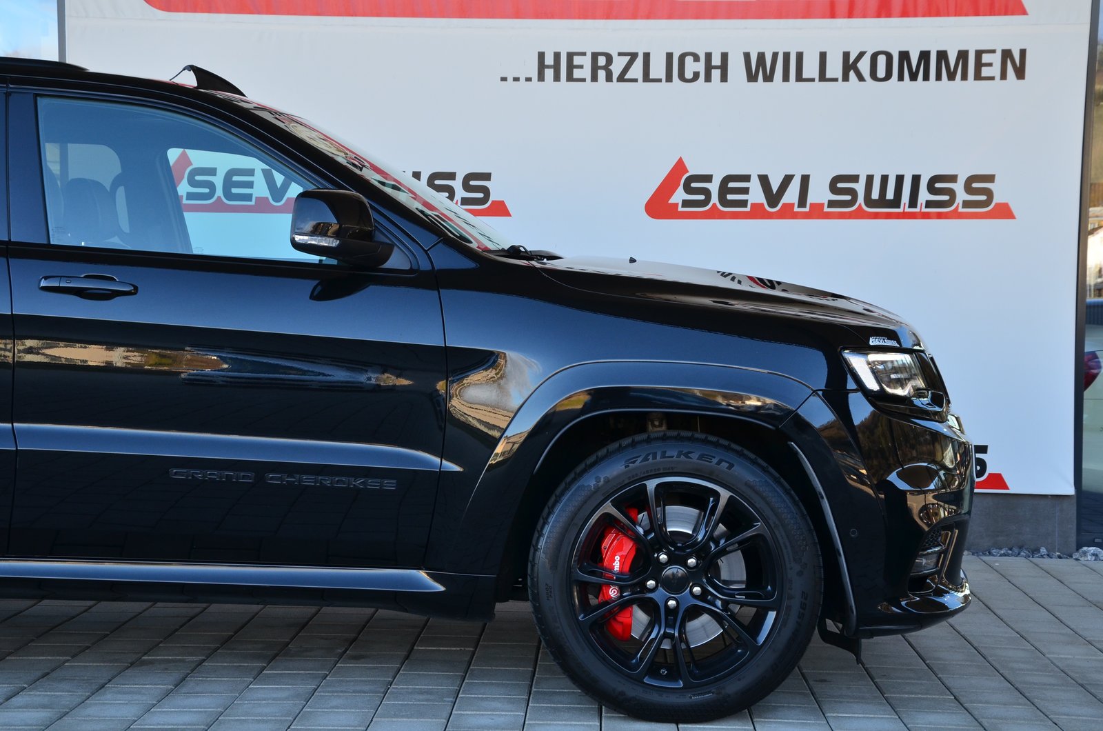 JEEP Grand Cherokee 6.4 V8 HEMI SRT8 Automatic*Frisch ab MFK, Benzin, Occasion / Gebraucht, Automatik - 3
