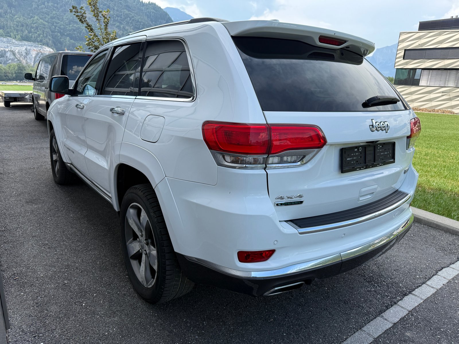 JEEP Grand Cherokee 3.0 CRD Summit Automatic, Diesel, Occasion / Utilisé, Automatique - 4
