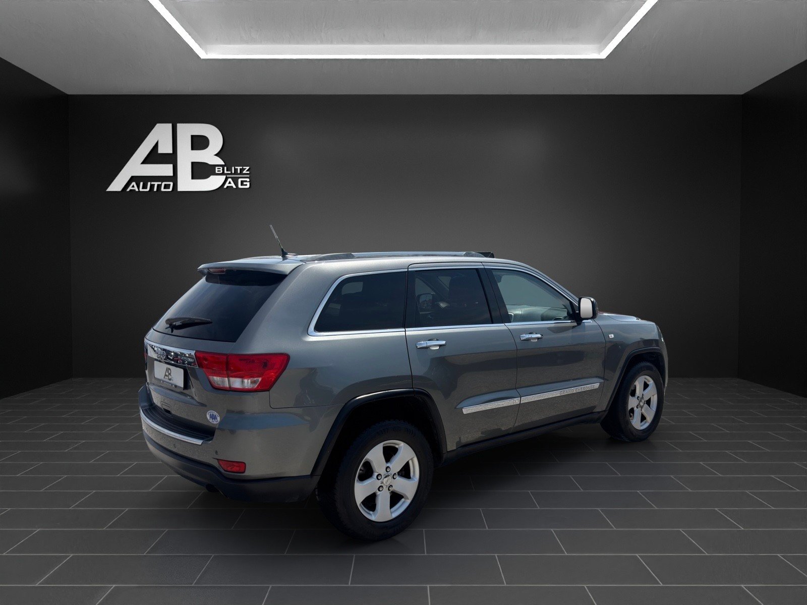 JEEP Grand Cherokee 3.6 V6 Overland Automatic mit 286 PS, Petrol, Second hand / Used, Automatic - 5