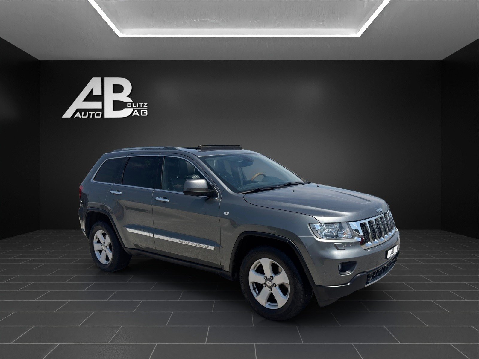 JEEP Grand Cherokee 3.6 V6 Overland Automatic mit 286 PS, Petrol, Second hand / Used, Automatic - 6