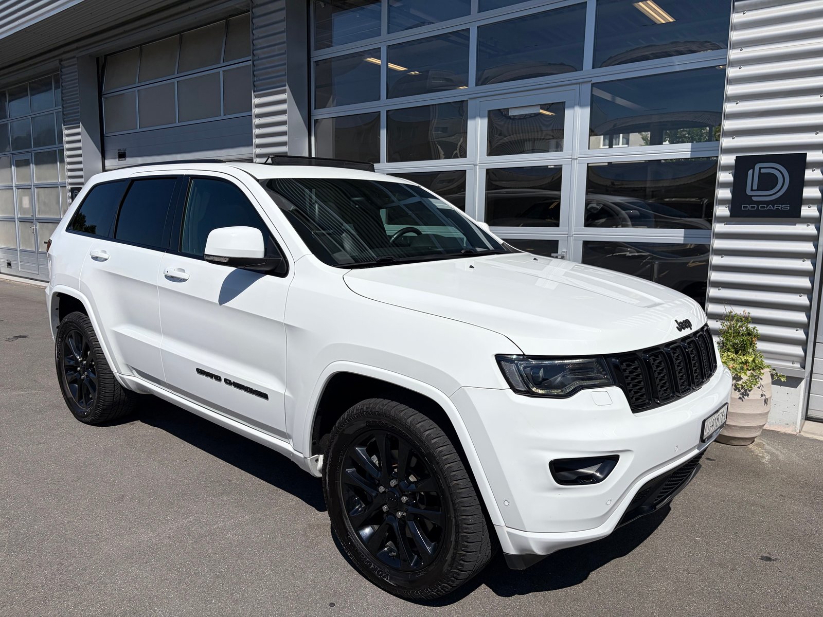 JEEP Grand Cherokee 3.0 CRD Night Eagle Automatic, Diesel, Second hand / Used, Automatic - 5