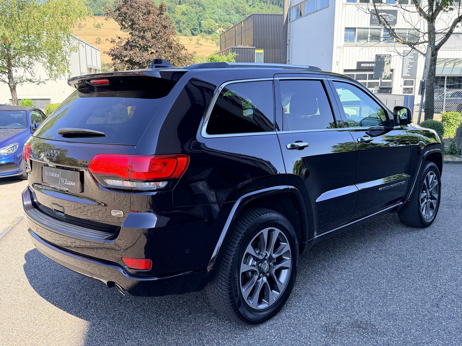 JEEP Grand Cherokee 3.0 CRD Overland Automatic, Diesel, Second hand / Used, Automatic - 3