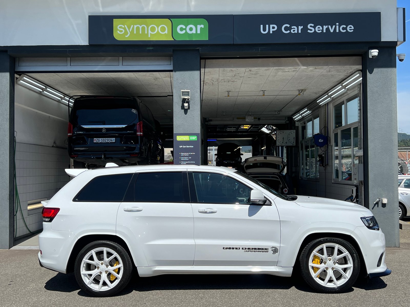 JEEP Grand Cherokee 6.2 V8 HEMI Trackhawk Automatic, Petrol, Second hand / Used, Automatic - 4